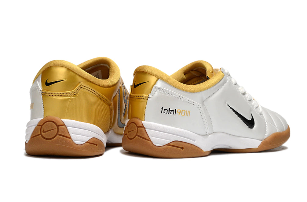 Nike Total 90