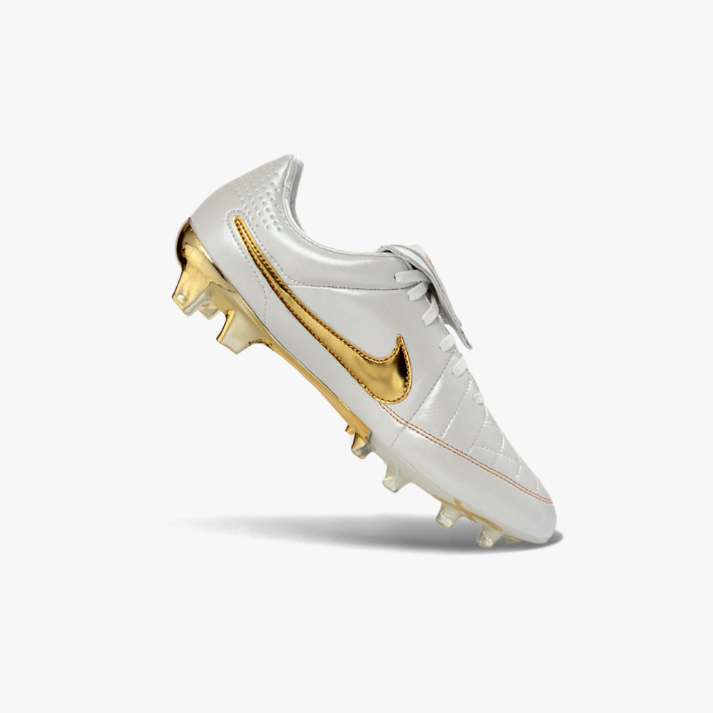 NIKE TIEMPO LEGEND 10 RONALDINHO (FG)